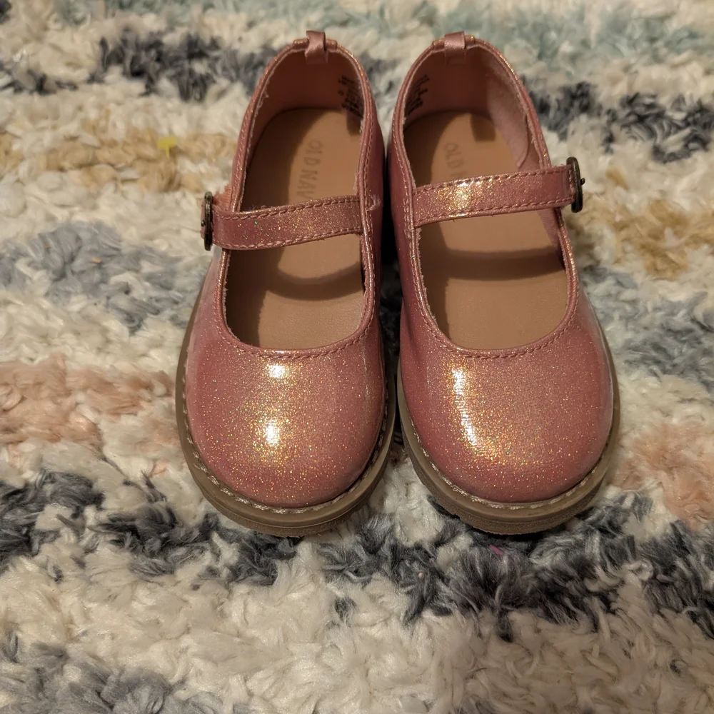 Old Navy‎ Pink Sparkly Chunky Mary Jane Shoes